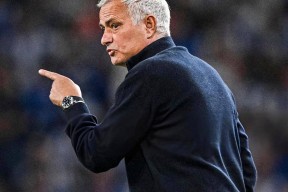 爱游戏官网 -巴塞罗那训练开放日，国际比赛日豪取连胜引欢呼，葡超在即，医务组通报恢复 